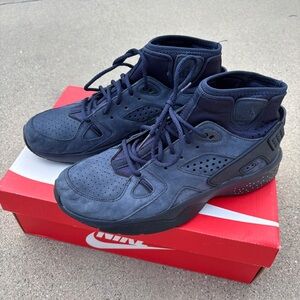 Nike Mowabb (Black/Black), Men’s Size 9